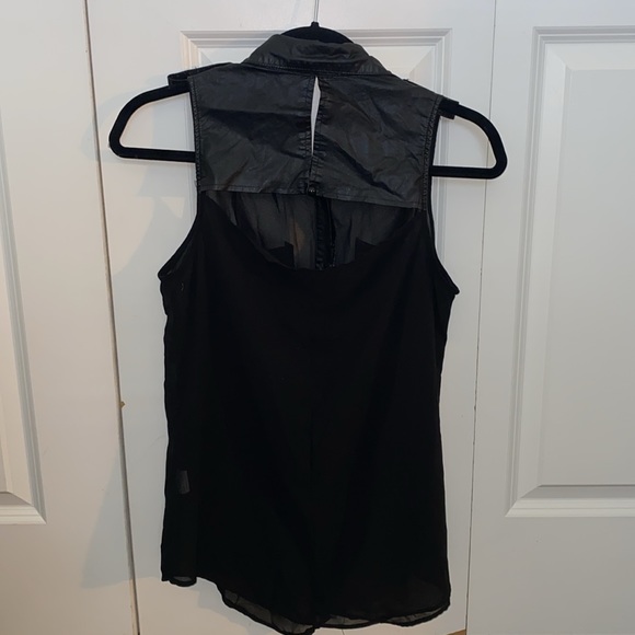 GLAM DOLLZ | Sleeveless, collared, black top |Women Size Small. - Picture 2 of 8